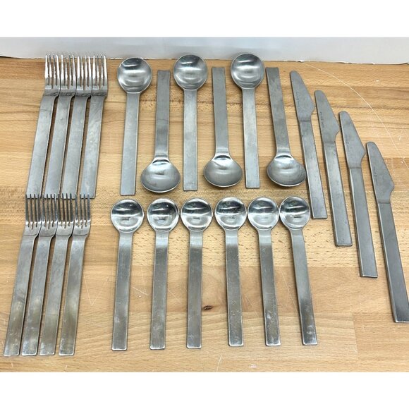 Other - 24 Pc Gourmet Settings "Pure" 18/10 Stainless Steel Service for 4 Plus Extras